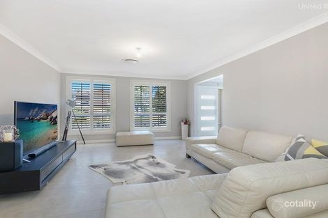 Property photo of 10 Hallen Place West Hoxton NSW 2171