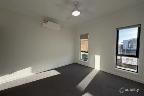Property photo of 11 Tidmarsh Street Angle Vale SA 5117