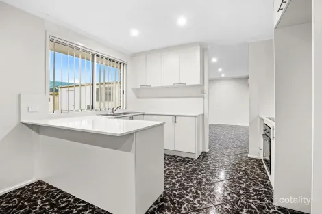 Property photo of 5 Glen Innes Road Hinchinbrook NSW 2168