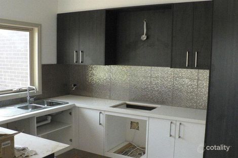 Property photo of 2/26 Miranda Road Reservoir VIC 3073