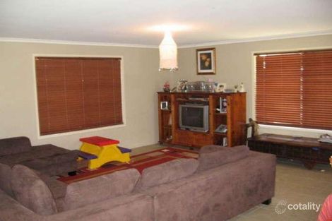 Property photo of 19 Cramer Boulevard Mount Warren Park QLD 4207