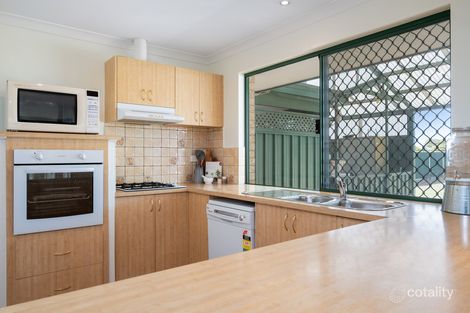 Property photo of 11 Woodcroft Place Mount Richon WA 6112