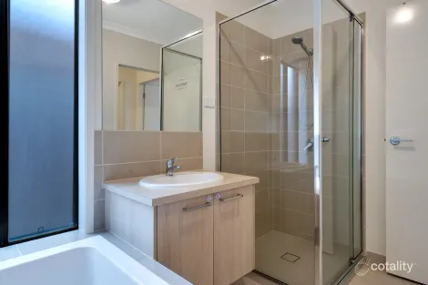 Property photo of 12 Delson Way Mickleham VIC 3064