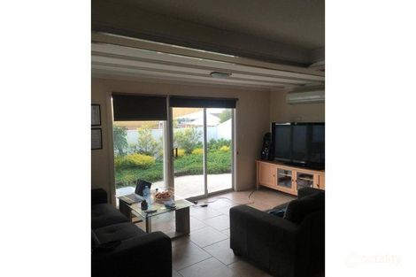 1/9 Ingomar Ct, Hallett Cove, SA 5158