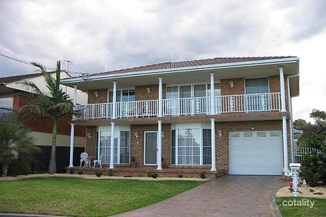 Property photo of 5 The Crescent Blue Bay NSW 2261
