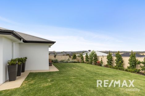 Property photo of 18 Winter Avenue Gobbagombalin NSW 2650