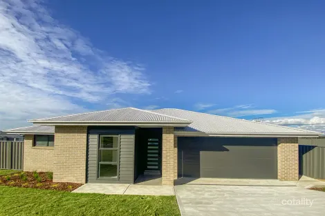 25 Davis Cres, Caerleon, NSW 2850