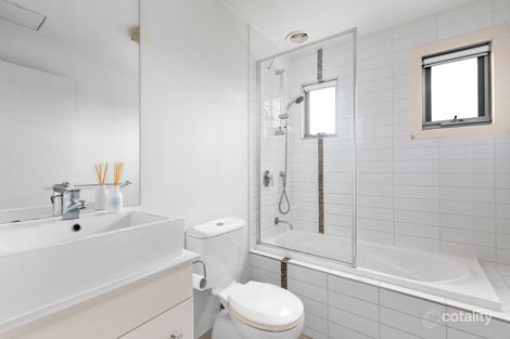 Property photo of 27/30 Lillimur Road Ormond VIC 3204