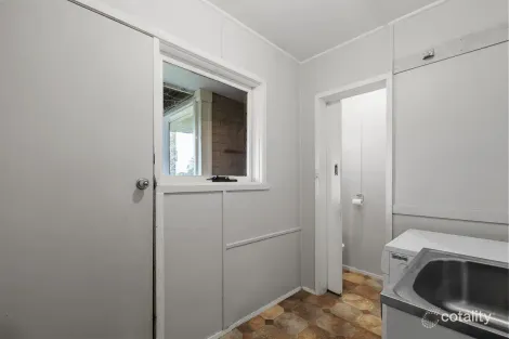 Property photo of 33 Albert Street Rosedale VIC 3847