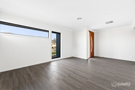 Property photo of 12 Hollyhoke Drive Maddingley VIC 3340