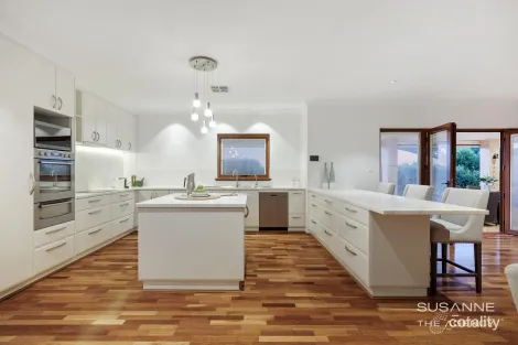Property photo of 24 Keane Street Lesmurdie WA 6076