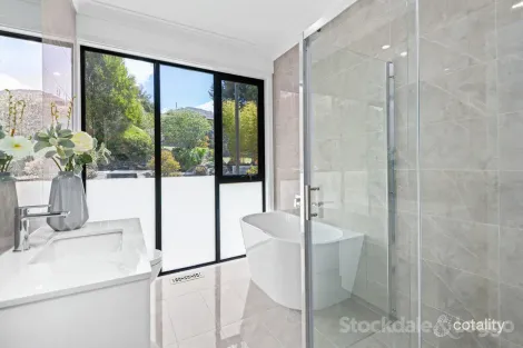 Property photo of 29 Caithness Crescent Glen Waverley VIC 3150