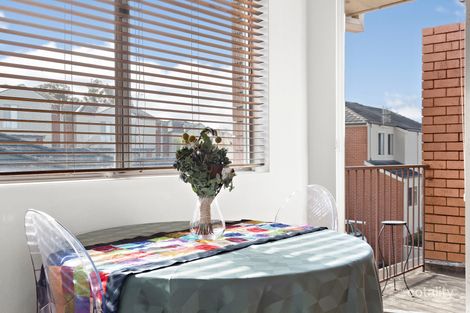 Property photo of 17/142 Gladstone Avenue Coniston NSW 2500