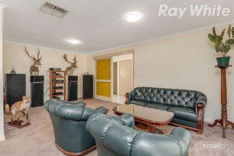 Property photo of 7 Redcraze Rise Mill Park VIC 3082