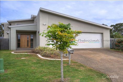 8 Pauls Lane, Varsity Lakes, QLD 4227