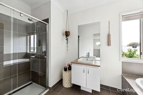 Property photo of 8 Cranberry Way Torquay VIC 3228