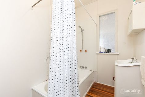 Property photo of 16 Helsham Street Point Vernon QLD 4655