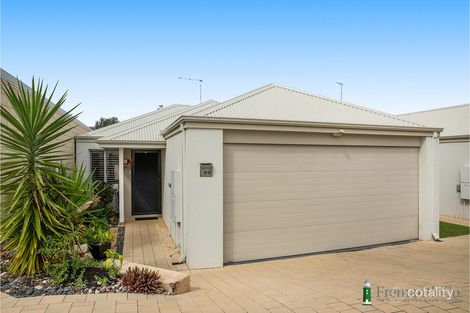 20b Hamilton Rd, Hamilton Hill, WA 6163