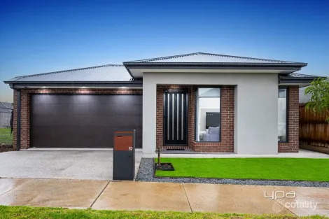19 Papyrus Way, Rockbank, VIC 3335