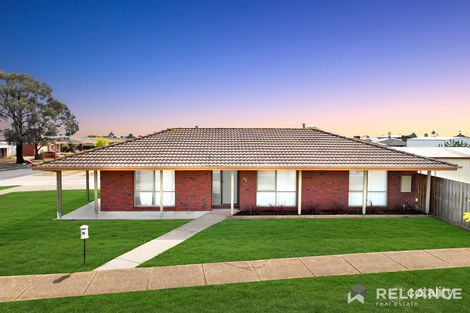 28 Denny Pl, Melton South, VIC 3338