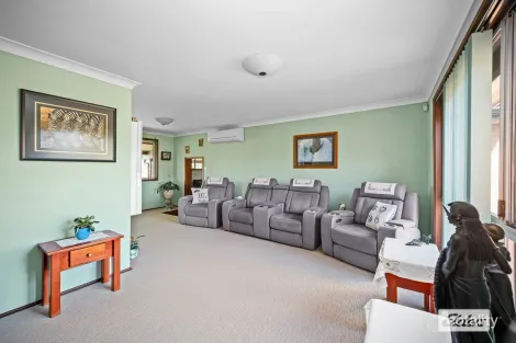 Property photo of 14 Palanas Drive Taree NSW 2430