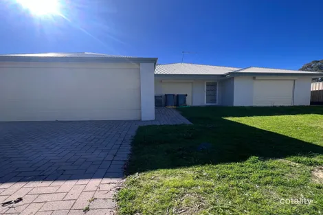 53 Warner Rd, Parmelia, WA 6167