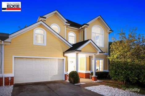 Property photo of 8/10 Stamford Grove Caroline Springs VIC 3023