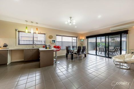 Property photo of 12 Kahan Close Caroline Springs VIC 3023