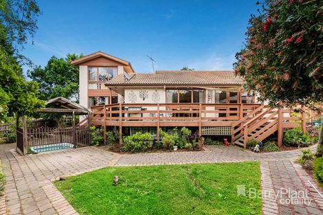 Property photo of 8 Girralong Court Greensborough VIC 3088