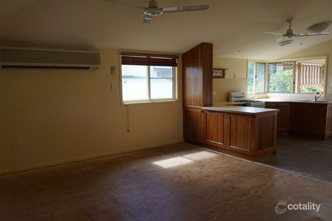 Property photo of 5 Beach Avenue Tannum Sands QLD 4680