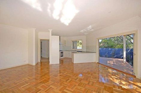 Property photo of 2/17 Cheviot Road Mount Waverley VIC 3149