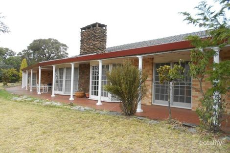 2 Thunderbolts Way, Uralla, NSW 2358