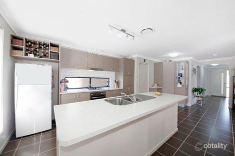 Property photo of 8 Coral Pea Court Mount Annan NSW 2567