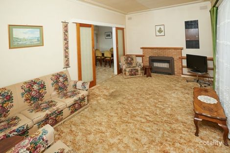 Property photo of 52 Tichborne Crescent Kooringal NSW 2650