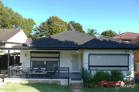 Property photo of 212 Old Kent Road Greenacre NSW 2190