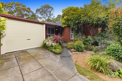 Property photo of 15 Upton Crescent Narre Warren VIC 3805