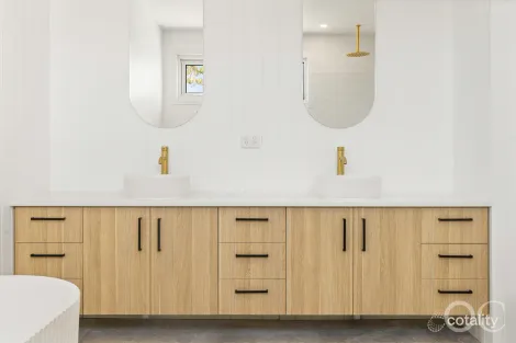 Property photo of 42 Solway Crescent Encounter Bay SA 5211