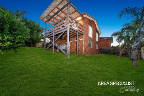 Property photo of 44 Justin Circuit Hampton Park VIC 3976