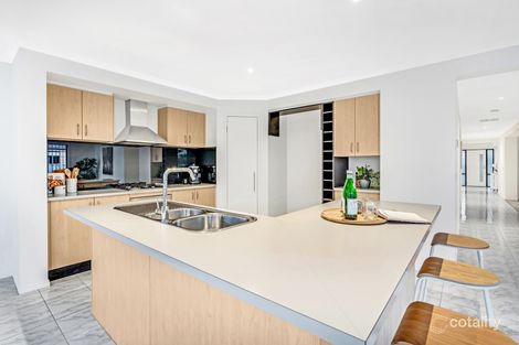 Property photo of 9 Kirribilli Close Craigieburn VIC 3064