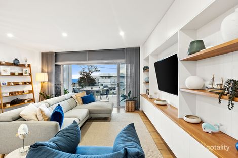Property photo of 1/4 Gardeners Crescent Shellharbour NSW 2529