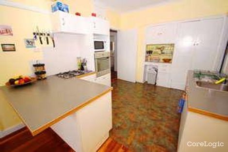 Property photo of 52 Forsyth Street Fairfield QLD 4103