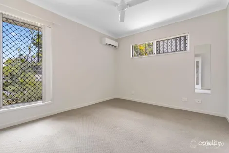 Property photo of 11 Lakeview Place Springfield Lakes QLD 4300