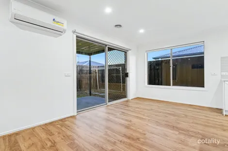 Property photo of 26 Cabernet Way Pakenham VIC 3810