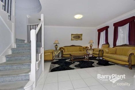 Property photo of 1/33 Leman Crescent Noble Park VIC 3174
