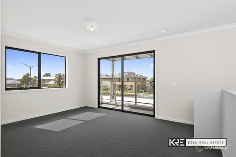 Property photo of 2 Viridian Avenue Officer VIC 3809