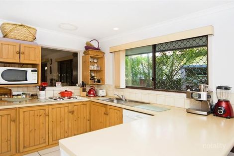Property photo of 7 Kauri Court Palm Beach QLD 4221