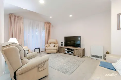 Property photo of 2 Emma Close Mitchell Park SA 5043