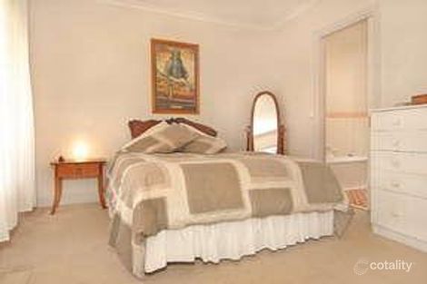 Property photo of 19 Piccadilly Close Greensborough VIC 3088