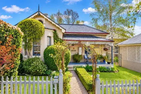 Property photo of 3 Gladstone Street Bathurst NSW 2795