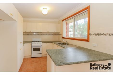 Property photo of 10 Mooney Valley Place West Bathurst NSW 2795
